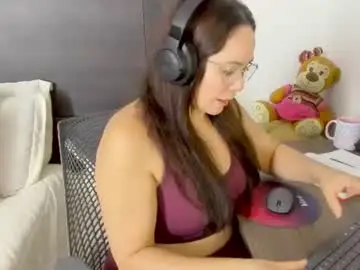 Chaturbate Adult Video Chat of nathalyrae41