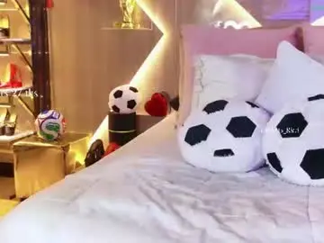 Chaturbate Adult Webcam of carlotta_ricci