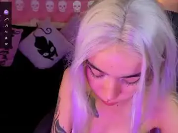 Chaturbate Live Sex Cam of dark__nymph