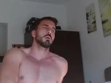 Chaturbate Live Sex of hornyasfuckk33