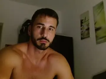 Chaturbate Live Porn of hornyasfuckk33