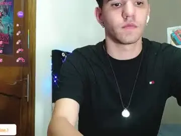 Chaturbate Live Sex Cam of matteo12_
