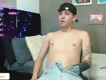 Chaturbate Live Sex Cam of matteo12_