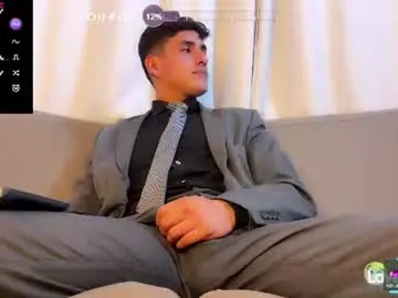 Chaturbate Best live sex cam show of tom_blunt96