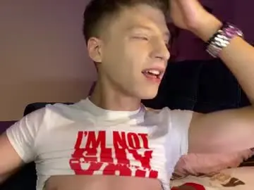 Chaturbate Free Live Porn of andytwinkkk