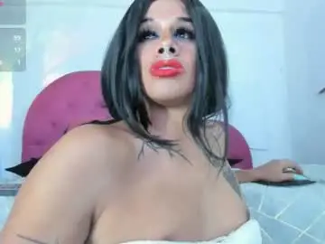 Chaturbate Best live sex cam show of marcialatinaa