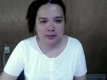 Chaturbate Live Sex Cam of rose_heartfilia