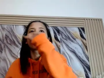 Chaturbate Live Sex Cam of samantha_fox_squirt