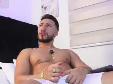 Chaturbate Adult Video Chat of thiago_hill