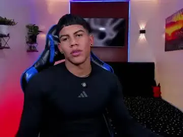 Chaturbate Nude Webcam of damian_latinxxx
