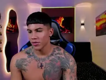 Chaturbate Live Sex of damian_latinxxx