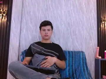 Chaturbate Free Porn Cam of ethan_brooks_
