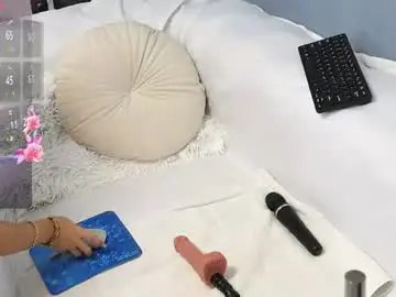 Chaturbate Live Sex Cam of kiss_katy