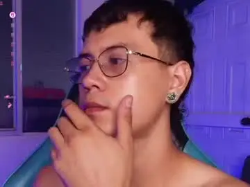 Chaturbate Live Porn of leaneseb