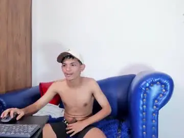 Chaturbate Free Live Porn of littlecum18
