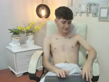 Chaturbate Live Porn of trevor_mob