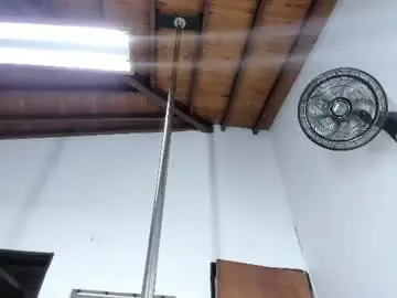 Chaturbate Live Sex Cam of venuss_03