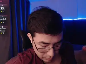 Chaturbate Live Sex Cam of andrewmhilton_