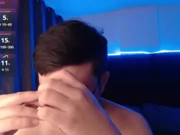Chaturbate Watch Live Sex Cams of andrewmhilton_