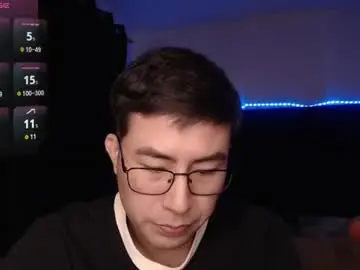 Chaturbate Live Sex of andrewmhilton_