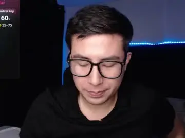 Chaturbate Live Sex Cam of andrewmhilton_