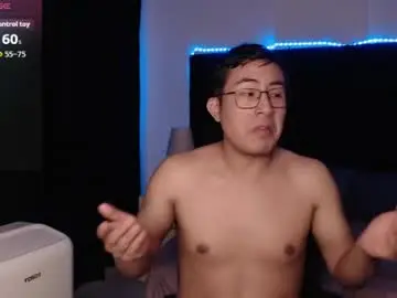Chaturbate Sex Chat of andrewmhilton_