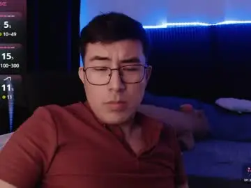 Chaturbate Private Sex Chat of andrewmhilton_