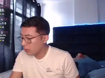 Chaturbate Sex Cam of andrewmhilton_