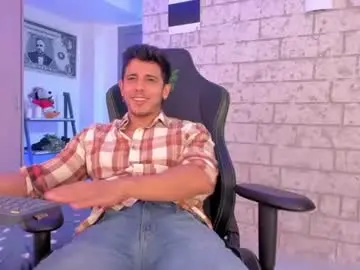 Chaturbate Live Sex Cam of ashton_coleman_