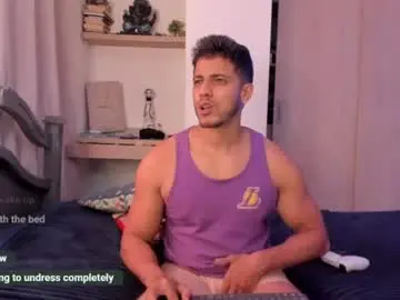 Chaturbate Live Sex Cam of ashton_coleman_