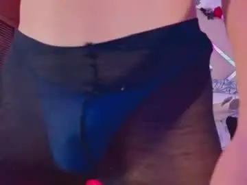 Chaturbate Live Sex Cam of raven_foxter1