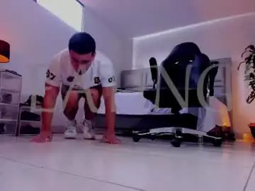 Chaturbate Live Sex of bastian_franco01
