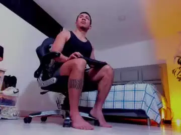 Chaturbate Best live sex cam show of bastian_franco01