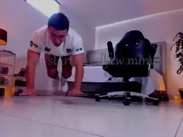 Chaturbate Nude Webcam of bastian_franco01
