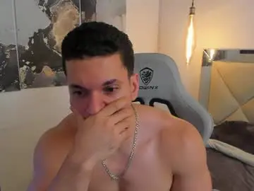 Chaturbate Live Sex Cam of ryan_ward79