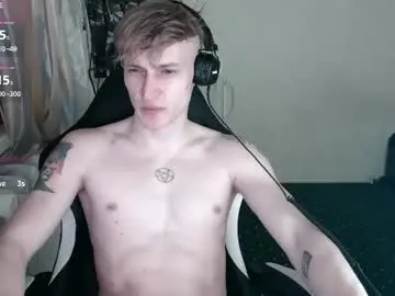 Chaturbate Live Sex Cam of whitelivesmatter1997
