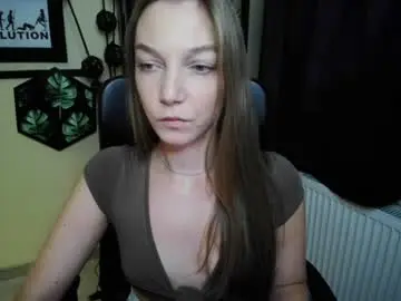 Chaturbate Live Sex Cam of emilly_xkiss
