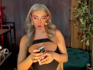 Chaturbate Live Sex Cam of hotasianjane