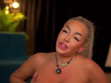 Chaturbate Sex Chat of lisetteluxe