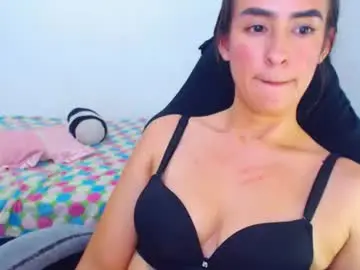 Chaturbate Live Sex Cam of angie_dreamgirl