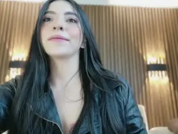 Chaturbate Live Sex Cam of moon_cherry_