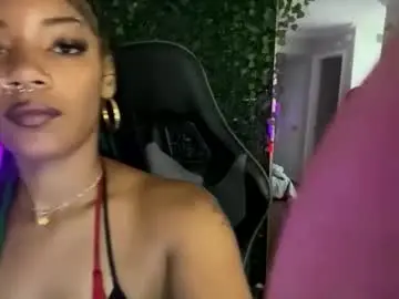 Chaturbate Live Porn of shesonastyy_20
