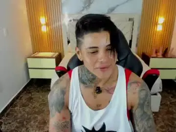 Chaturbate Adult Video Chat of karolandluna