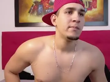 Chaturbate Live Sex of massimo_11