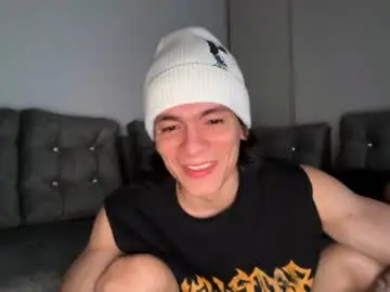 Chaturbate Live Sex Cam of mr_freed
