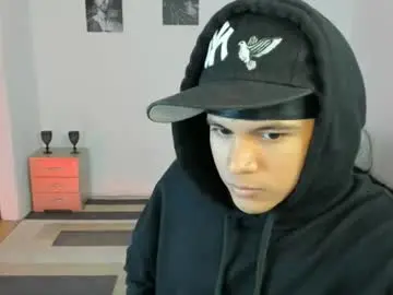 Chaturbate Live Sex of sant_wahlberg