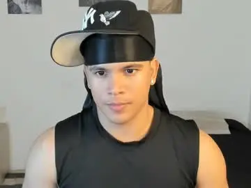 Chaturbate Live Sex Cam of sant_wahlberg