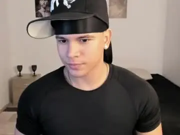 Chaturbate Live Sex Cam of sant_wahlberg