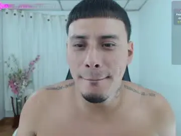Chaturbate Live Sex Cam of therockalejandro