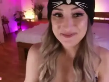 Chaturbate Watch Live Sex Cams of melinastyles